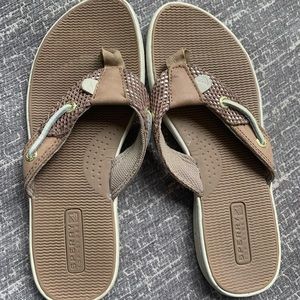 Sperry Topsider Sandal Size 6- Tan